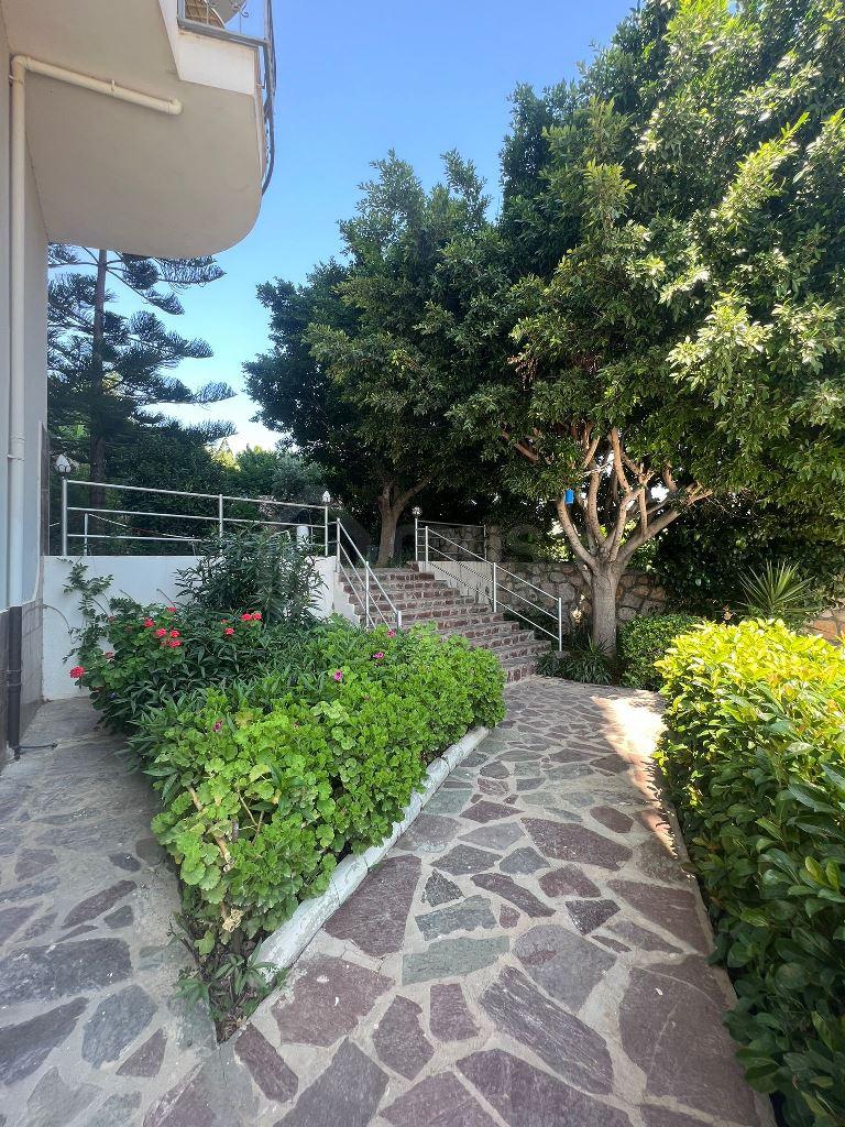 Furnished 2+1 apartment with a sea view in Mahmutlar id 4888