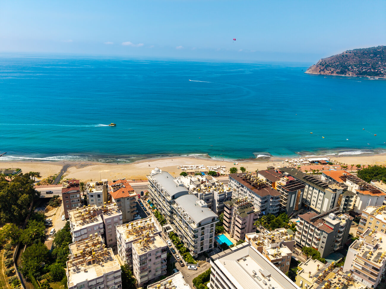 KALAN IMPERİUM Furnished 3+1 apartment in front of the sea in Cumhuriyet id 7494